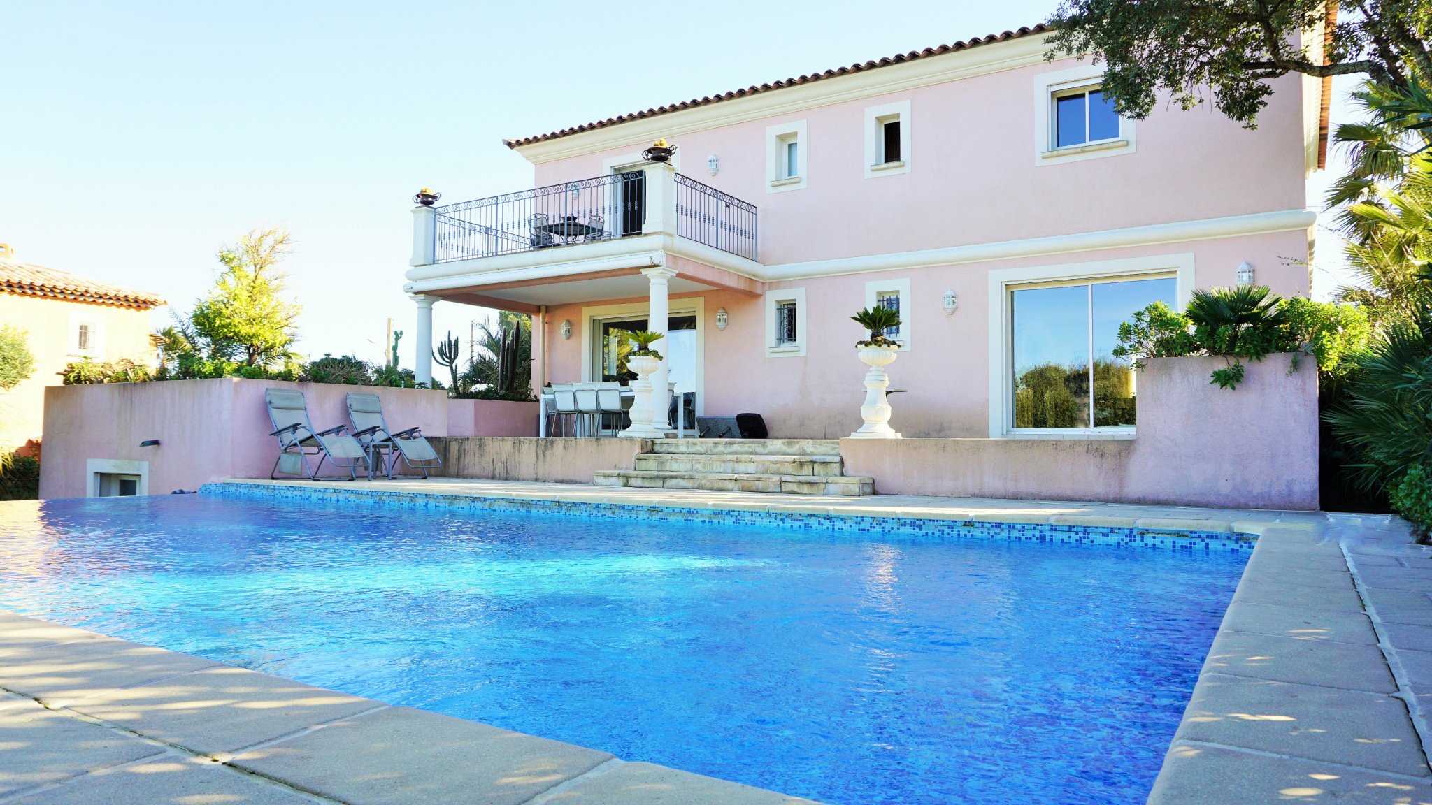 3 bed House - Villa For Sale in St Raphael area, 