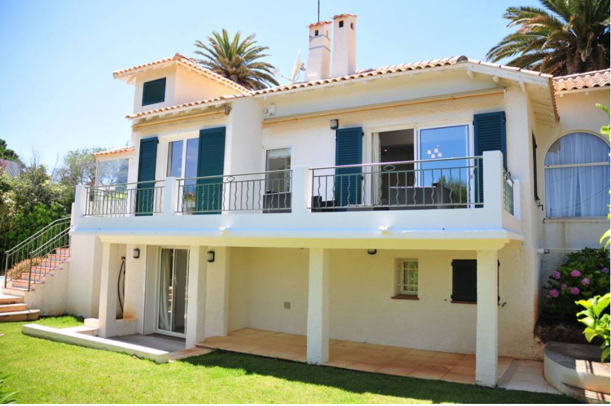 4 bed House - Villa For Sale in Cannes area, 