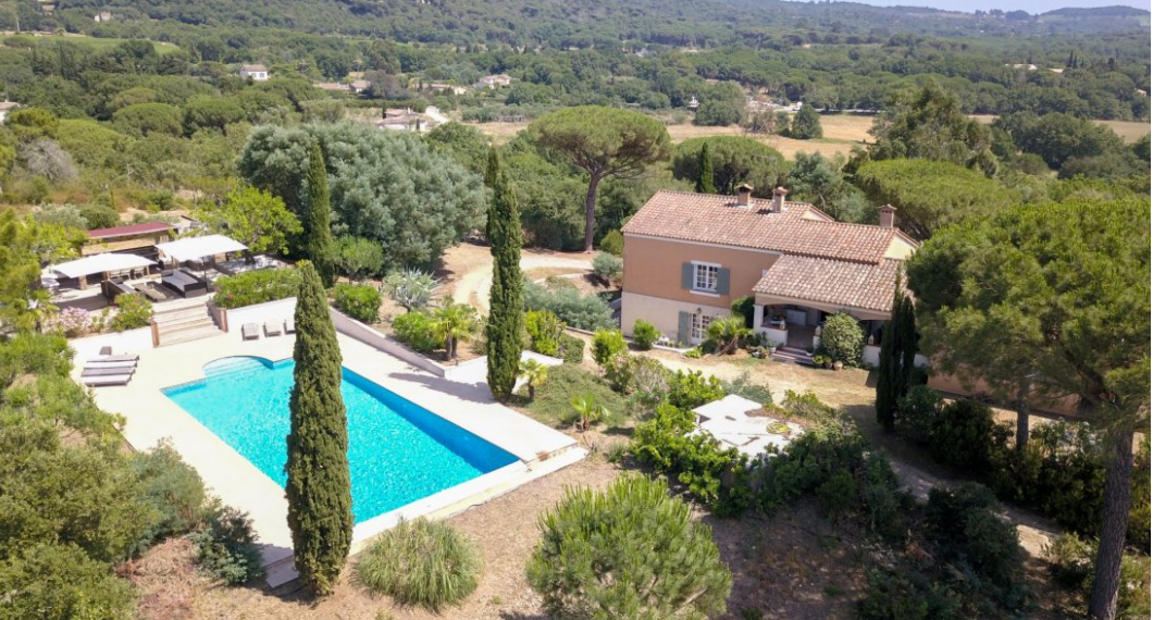 6 bed House - Villa For Sale in St Tropez area, 